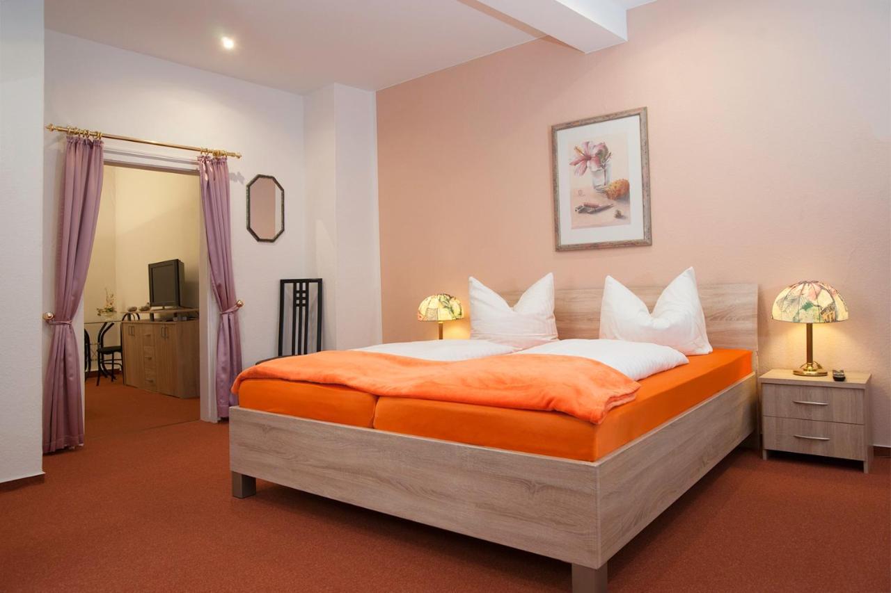 Hotel Weltrich Saalfeld Saale Exterior photo